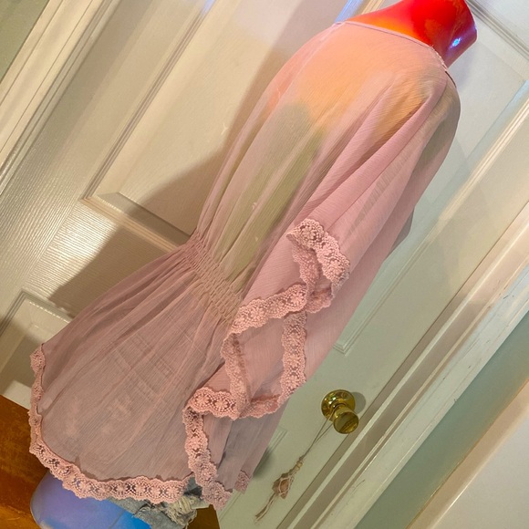 CANDIE’s Beautiful Elegant Lace Trim Blouse - Mauve - Picture 10 of 15